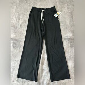 Vuori Halo Essential Wideleg Black Heather